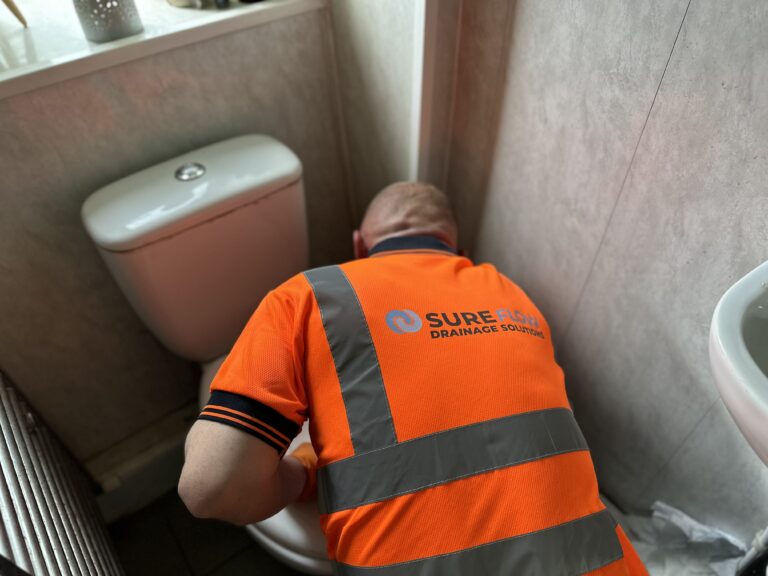 Blocked_Toilet_&_Sink_Unblocking_b