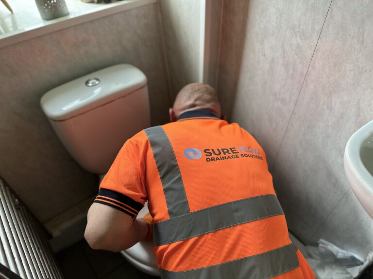 Blocked_Toilet_&_Sink_Unblocking_c