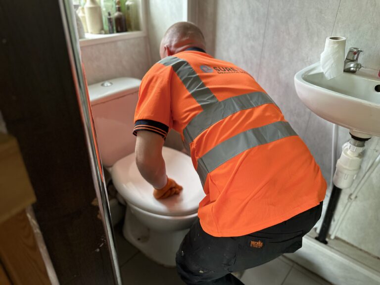 Blocked_Toilet_&_Sink_Unblocking_d