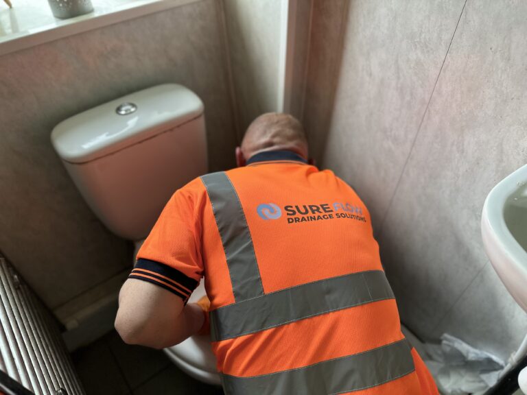 Blocked_Toilet_&_Sink_Unblocking_e